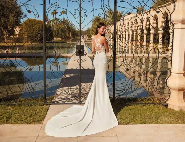 Sur Christiane Boutique, profitez de nos robes de mariée en solde, idéales pour celles recherchant une robe de mariée simple et pas chère. Notre e-shop robe de mariée propose une vaste sélection pour toutes les occasions. Pour être chic pour un mariage, explorez nos robes de soirée en magasin ou en ligne. Que ce soit pour une robe de soirée mariage femme ou une robe de soirée courte chic, nous avons ce qu’il vous faut. Découvrez également nos robes vertes de mariage et robes de cocktail mariage longues. Nos ventes de robes de soirée incluent des modèles variés, et nous avons une belle collection de robes de mariage pour toutes les préférences. Disponibles dans des destinations comme la Guadeloupe, la Martinique, la Guyane, la Côte d'Ivoire, et bien plus encore.