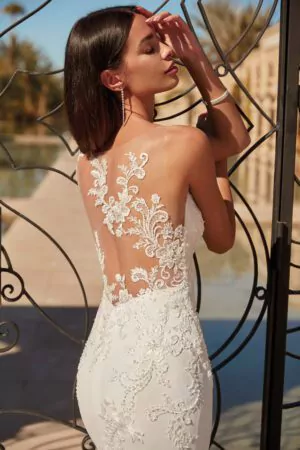 Sur Christiane Boutique, profitez de nos robes de mariée en solde, idéales pour celles recherchant une robe de mariée simple et pas chère. Notre e-shop robe de mariée propose une vaste sélection pour toutes les occasions. Pour être chic pour un mariage, explorez nos robes de soirée en magasin ou en ligne. Que ce soit pour une robe de soirée mariage femme ou une robe de soirée courte chic, nous avons ce qu’il vous faut. Découvrez également nos robes vertes de mariage et robes de cocktail mariage longues. Nos ventes de robes de soirée incluent des modèles variés, et nous avons une belle collection de robes de mariage pour toutes les préférences. Disponibles dans des destinations comme la Guadeloupe, la Martinique, la Guyane, la Côte d'Ivoire, et bien plus encore.