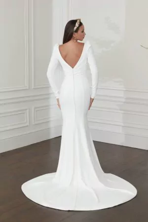 Optez pour des robes de mariage moins cher sans compromettre la qualité. Vous pouvez facilement acheter votre robe de soirée en ligne, avec des options variées pour chaque goût. Notre gamme inclut également des tenues de soirée de mariage qui vous feront briller lors de cet événement spécial. Pour les femmes, explorez nos robes de cérémonie mariage qui allient sophistication et confort. Si vous recherchez une touche de chic, nos chic robes de mariage ne manqueront pas de faire sensation. Profitez également de nos tenues de soirée pas cher, conçues pour s’adapter à tous les budgets. Visitez notre magasin en ligne de robe de soirée pour découvrir des créations uniques, y compris une robe de mariée blanche et violet ou une robe de mariée sur mesure qui vous ira à la perfection. Christiane Boutique est votre destination idéale pour les robes de soirée et robes de mariage dans des pays comme la Guadeloupe, la Martinique, Saint-Martin, la Guyane, la France, le Canada, l'Allemagne, la Suède, le Brésil, la Côte d’Ivoire, ainsi que dans des villes comme Miami, la Louisiane, l'Oregon, et la Virginie.