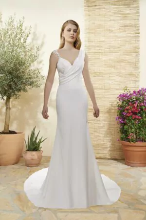 Sur Christiane Boutique, profitez de nos robes de mariée en solde, idéales pour celles recherchant une robe de mariée simple et pas chère. Notre e-shop robe de mariée propose une vaste sélection pour toutes les occasions. Pour être chic pour un mariage, explorez nos robes de soirée en magasin ou en ligne. Que ce soit pour une robe de soirée mariage femme ou une robe de soirée courte chic, nous avons ce qu’il vous faut. Découvrez également nos robes vertes de mariage et robes de cocktail mariage longues. Nos ventes de robes de soirée incluent des modèles variés, et nous avons une belle collection de robes de mariage pour toutes les préférences. Disponibles dans des destinations comme la Guadeloupe, la Martinique, la Guyane, la Côte d'Ivoire, et bien plus encore.