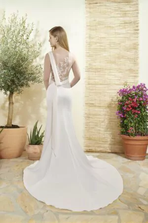 Sur Christiane Boutique, profitez de nos robes de mariée en solde, idéales pour celles recherchant une robe de mariée simple et pas chère. Notre e-shop robe de mariée propose une vaste sélection pour toutes les occasions. Pour être chic pour un mariage, explorez nos robes de soirée en magasin ou en ligne. Que ce soit pour une robe de soirée mariage femme ou une robe de soirée courte chic, nous avons ce qu’il vous faut. Découvrez également nos robes vertes de mariage et robes de cocktail mariage longues. Nos ventes de robes de soirée incluent des modèles variés, et nous avons une belle collection de robes de mariage pour toutes les préférences. Disponibles dans des destinations comme la Guadeloupe, la Martinique, la Guyane, la Côte d'Ivoire, et bien plus encore.