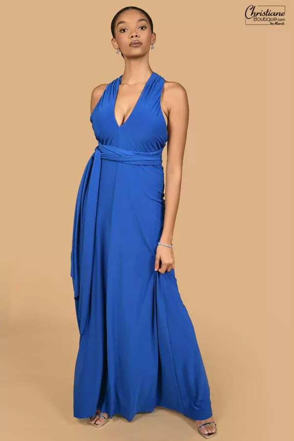 Robe longue à nouer disponible en bleu royal ou rouge cerise, avec un décolleté plongeant et une jupe fluide, parfaite pour mariages et soirées.